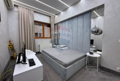 De inchiriat Casa / Vila 7 camere + curte zona Vatra Luminoasa - 8