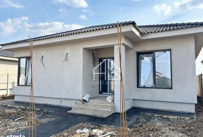 Casă cu 4 camere cu Teren 500 Mp în Sântandrei