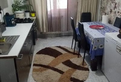 Apartament cu 3 camere decomandat în Buzaului - 3