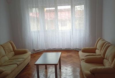 Apartament cu 3 camere semidecomandat în Titulescu - 4