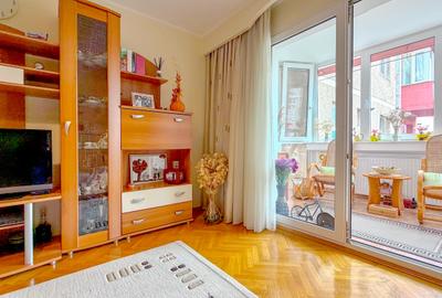 Apartament cu 3 camere decomandat, mobilat în Tractorul - 3