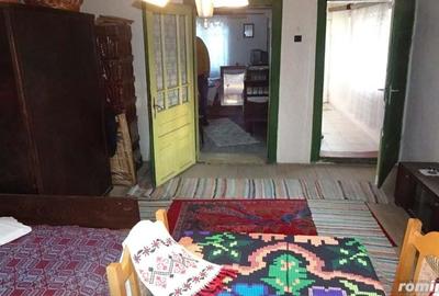 Vand casa curte si gradina in Branisca (la 15 Km de Municipiul Deva), suprafata de teren 2245 mp Vand casa curte si gradina in Branisca (la 15 Km de Municipiul Deva), suprafata de teren 2245 mp - 13