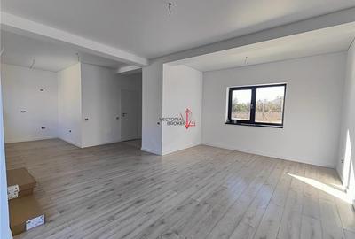Duplex cu 4 camere cu Canalizare în Prelungirea Ghencea - 4