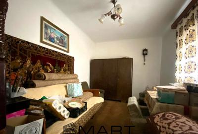 Casă cu 3 camere cu Canalizare în Trei Stejari