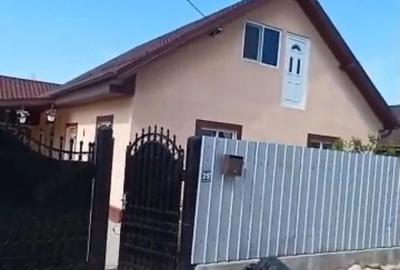 Casă cu 2 camere cu Teren 700 Mp în Nisiporești - 1