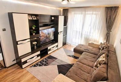 Apartament cu 2 camere decomandat, mobilat în Tractorul - 1