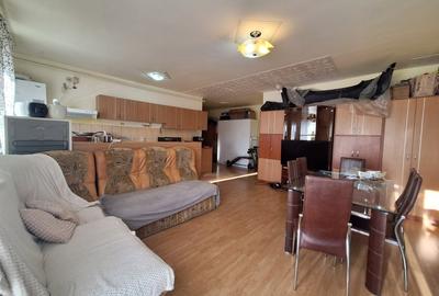 Apartament cu 2 camere, 58 mp, balcon, zona Florilor