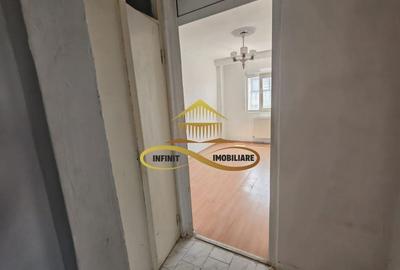 Apartament de vânzare - 2 camere decomandate, etaj intermediar, - 10