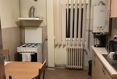 Apartament cu 3 camere decomandat în Alexandru cel Bun - 2