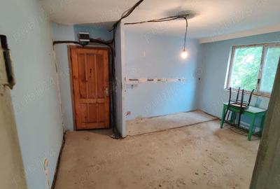 Vanzare Garsoniera 28 mp. Orsova,17.000 euro - 1