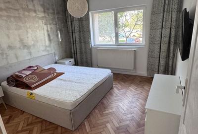 Apartament cu 3 camere decomandat în Exterior Vest - 8