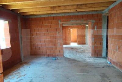 Casa la Rosu in centru Viile Satu Mare - 1