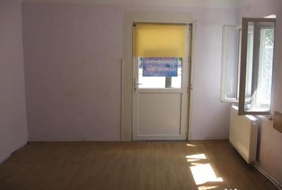 Casă cu 4 camere în Central - 8