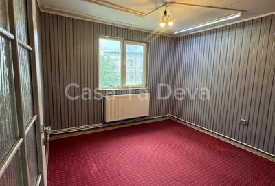 Apartament cu 2 camere decomandat în Almașu Mic