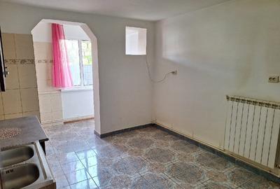 Apartament de vânzare - 3