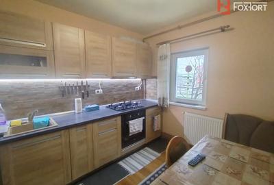 Apartament cu 3 camere semidecomandat, mobilat în Buziașului - 1