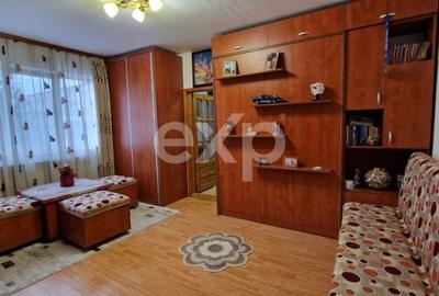 Apartament cu 2 camere semidecomandat, mobilat în Micro 11 - 2