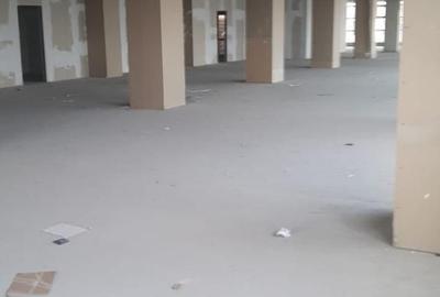 Birou, de 1,000 mp, în Drumul Taberei - 1