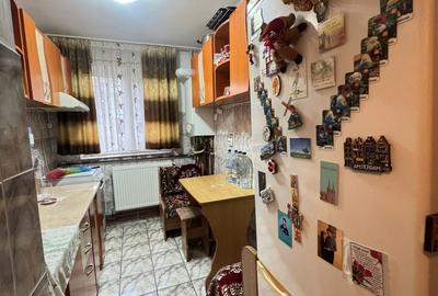 VANZARE APARTAMENT 2 CAMERE DECOMANDAT-PLOIESTI VEST-COMISION 0% - 2