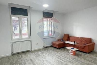 Casa / Spatiu comercial cu 6 camere de inchiriat in zona centrala Casa / Spatiu comercial cu 6 camere de inchiriat in zona centrala - 5