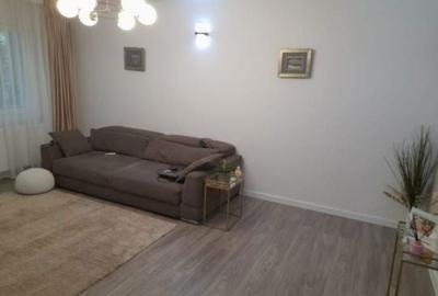 Apartament cu 3 camere decomandat în Apusului - 3