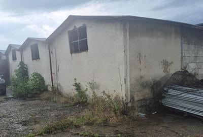 Spațiu comercial, de 700 mp, în Est - 1