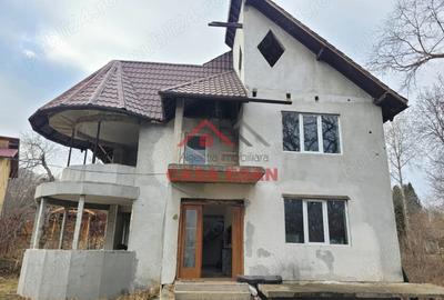 Casă cu 3 camere în Breaza - 14