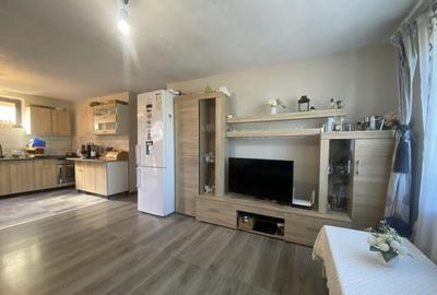 Casă cu 5 camere cu Canalizare în Central - 8