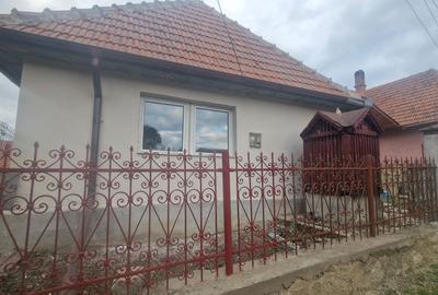 Casă cu 3 camere în Cerișor - 4