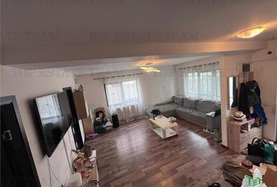 Casa cuplata.curte individuala generoasa, cu 3 camere,2 bai, P+1E+Pod, cu toate - 4