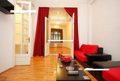 Apartament cu 5 camere decomandat în Universitate