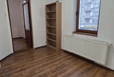 Apartament cu 2 camere semidecomandat în Cotroceni