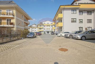 Apartament cu 2 camere semidecomandat, mobilat în Tractorul - 22