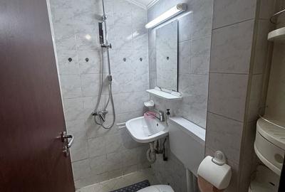 Garsonieră decomandată în Central - 8