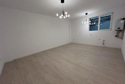 Apartament cu 3 camere semidecomandat în Malu Roșu - 2