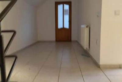 Casă cu 5 camere cu Teren 150 Mp în Mărăști - 1