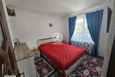 Casă cu 5 camere cu Teren 1196 Mp în Aroneanu - 10