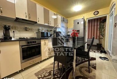 Casă cu 5 camere cu Teren 306 Mp în Sânmihaiu Român - 3