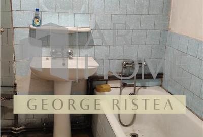 Casă cu 3 camere cu Teren 1280 Mp în Central - 1