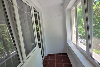Apartament cu 2 camere decomandat în Titan - 10