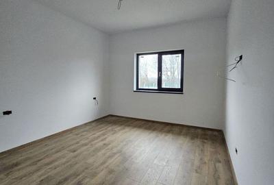Casă cu 4 camere cu Teren 616 Mp în Paleu