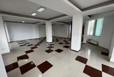 Birou, de 110 mp, în Central - 2