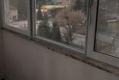 Vând apartament 2 camere Vulcan Hunedoara, et 7 zona Peco - 7