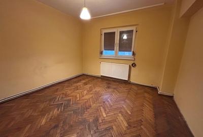 Apartament 3 camere, zona Centrala, parter cu balcon, suprafata 71mp. - 4