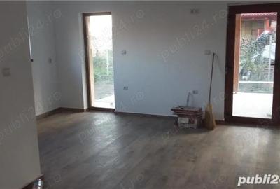 Casă cu 4 camere în Moșnița Nouă