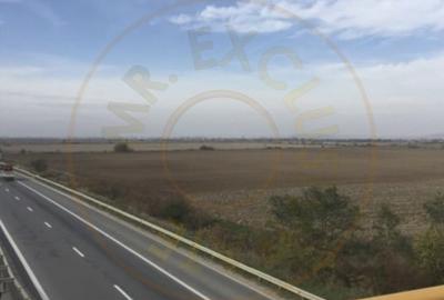 Teren cu deschidere: 44 metri liniari la Autostrada A1 - 1