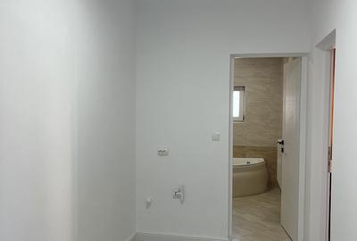 Apartament cu 3 camere în Central - 2