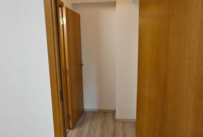 Garsonieră decomandată în Universitate - 9