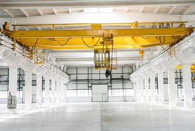 Spațiu industrial, de 2,600 mp, în Industrial Est - 8