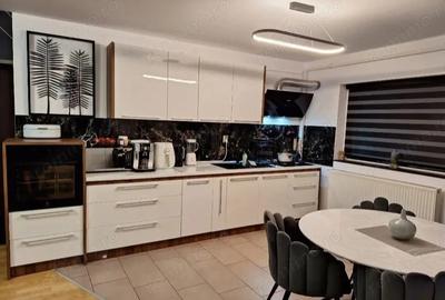 2 camere | etaj 1 | mobilat | loc parcare | zona excelenta | Curte comuna - 1